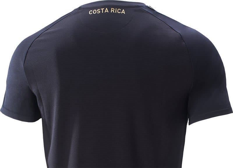 Los Ticos tendrán una piel de lujo en la Copa Oro 2019. Su nueva playera es negra con detalles dorados y ha sido promocionada con la leyende "Oro Soy". El equipo que lidera Keylor Navas buscará levantar su cuarto título continental.