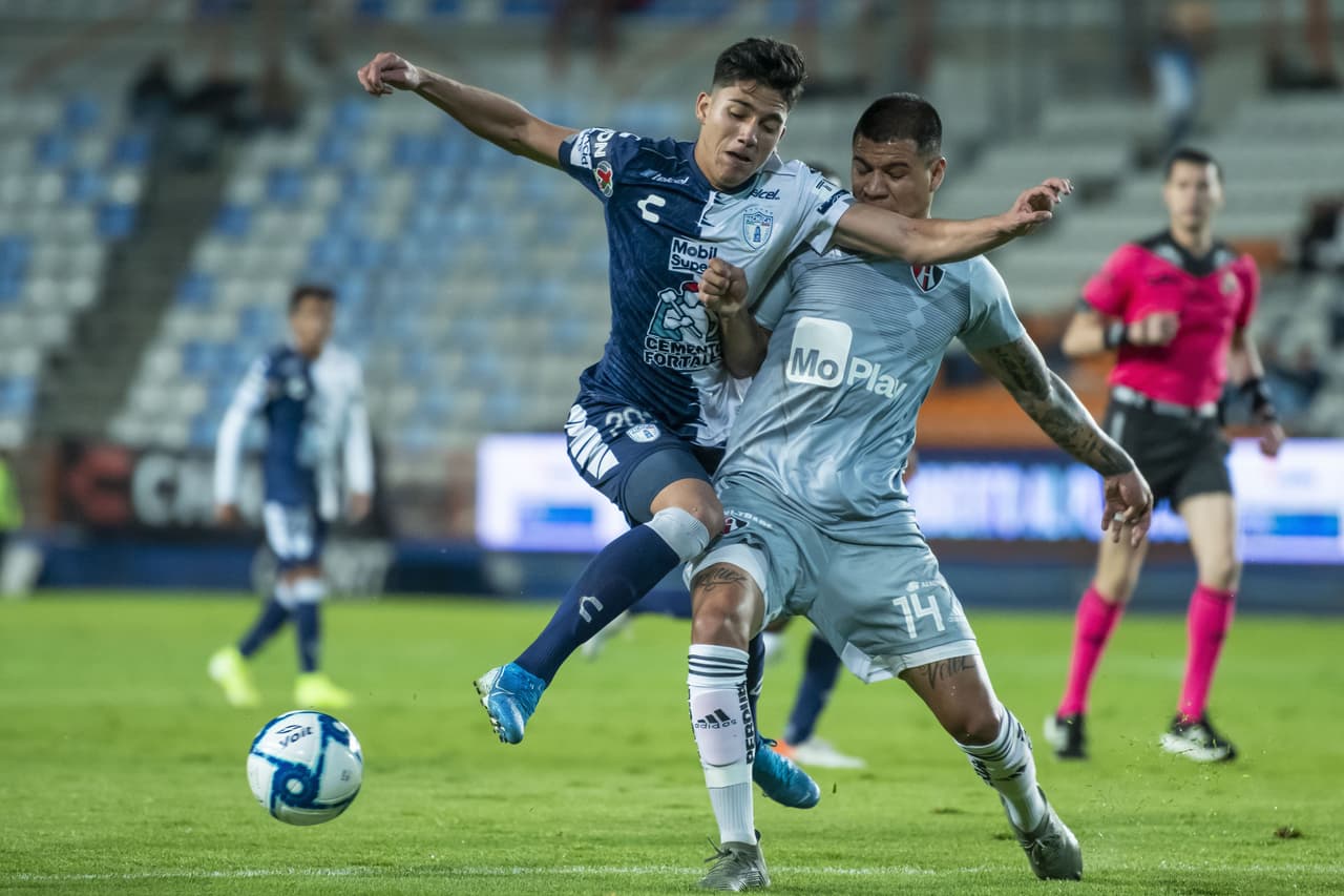 Pachuca 1-1 Atlas, Celaya 1-0 Necaxa, Santos 2-0 Guadalajara.