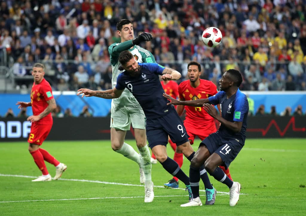 Los franceses se tomaron confianza y quisieron liquidar pronto el marcador, pero la defensa de Bélgica estuvo sólida.