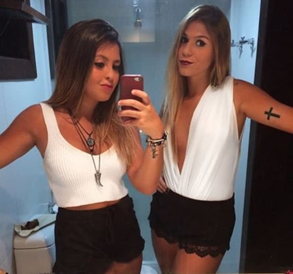 Danielle es la hija del ex jugador de la selección brasileña, Romario, últimamente ha incendiado las redes sociales con su fotografías donde presume su escultural cuerpo.