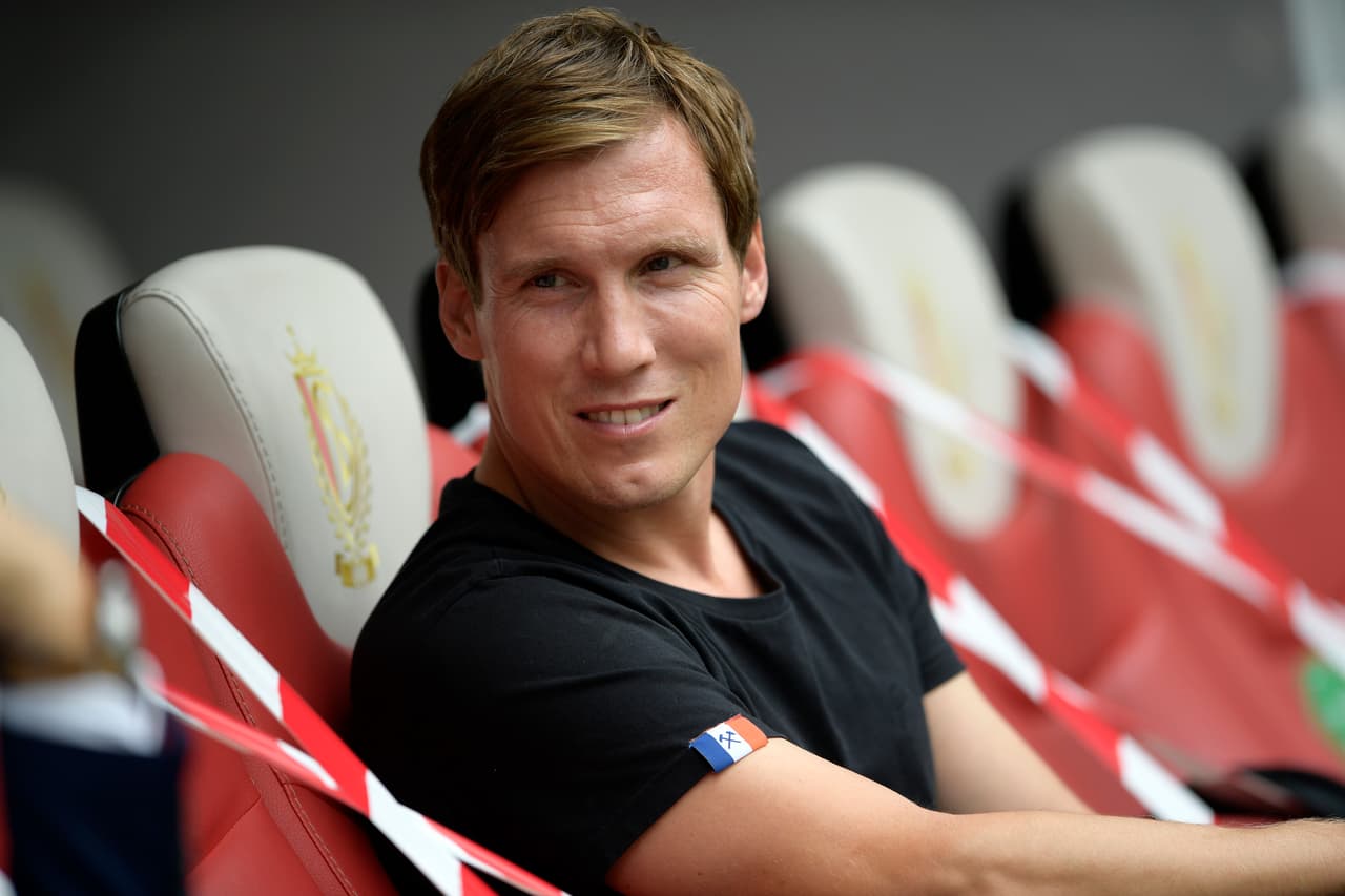 Gerardo Arteaga se quedó sin entrenador en el Genk