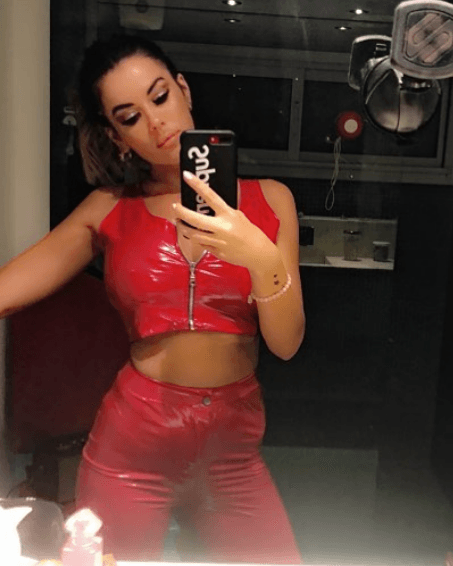 Sin embargo, aparte de eso no fue mucho más lo que se supo del supuesto romance, luego de que se les vio en un trato muy cariñoso.