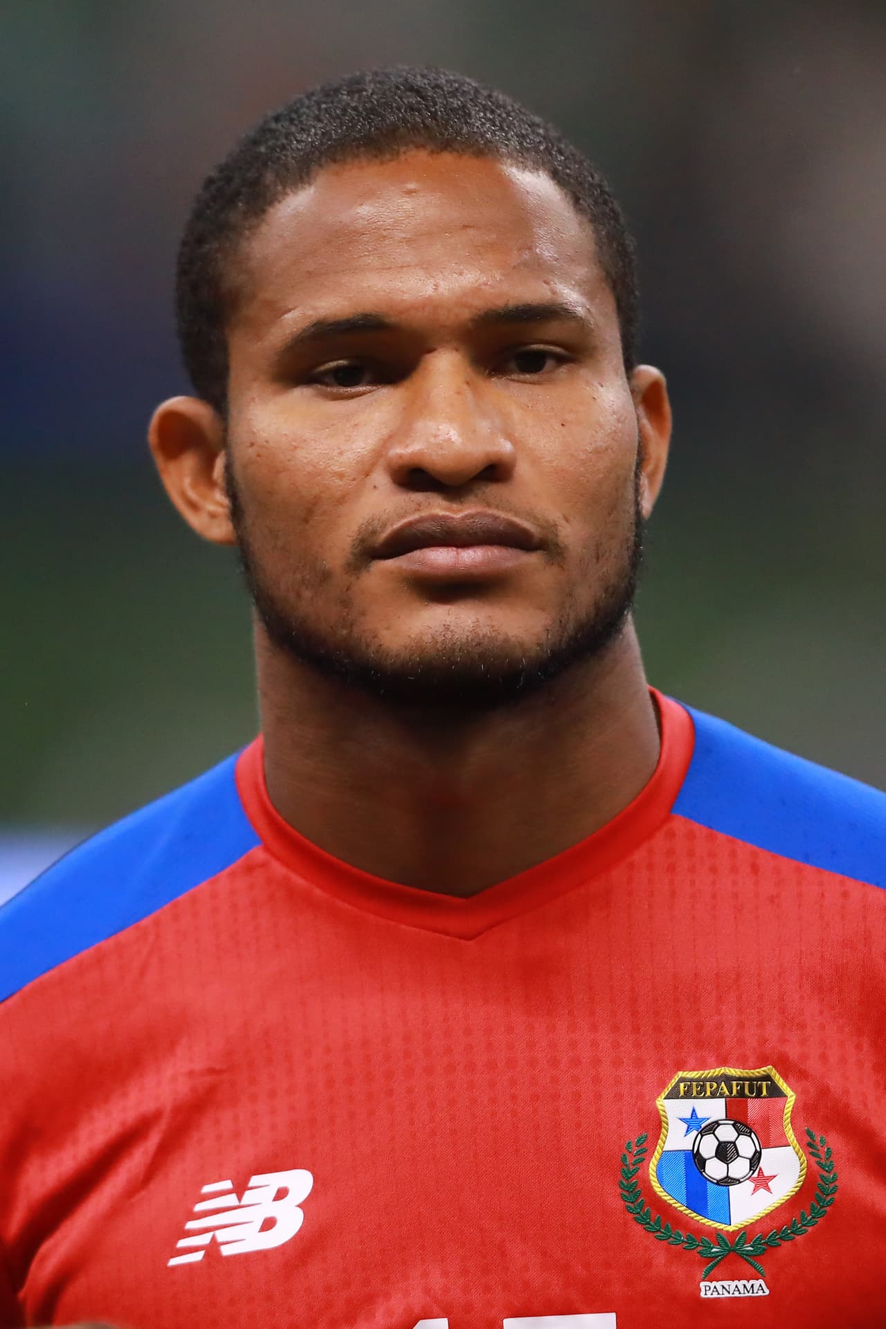 <b>Eric Davis </b>(Defensor / F.K. DAC) .