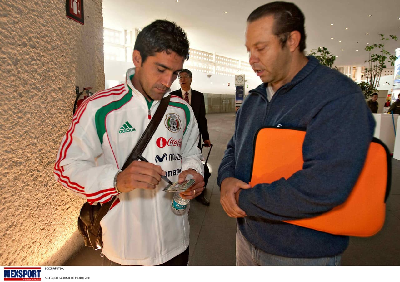 En cuanto a la Selección de México, Sinha inició su historia en los Juegos Olímpicos de Atenas 2004.