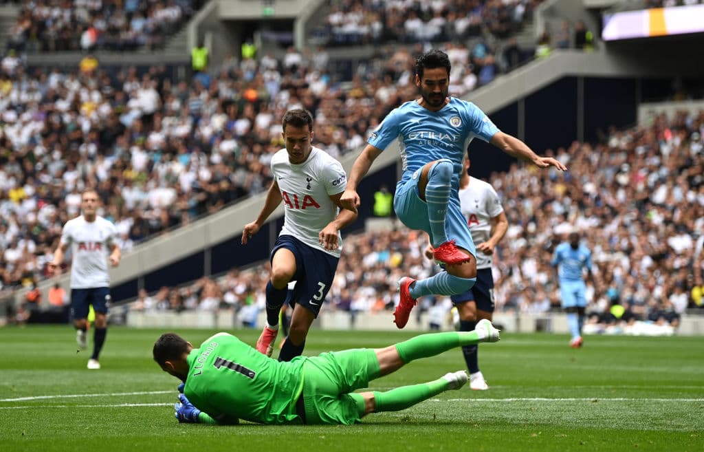Con gol de Son Heung-Min, Tottenham suma sus tres primeros puntos de la temporada ante el Manchester City de Pep Guardiola en la Premier League. El estadio de los Spurs lució lleno en su totalidad, tal como en los tiempos previos a la pandemia del COVID-19.