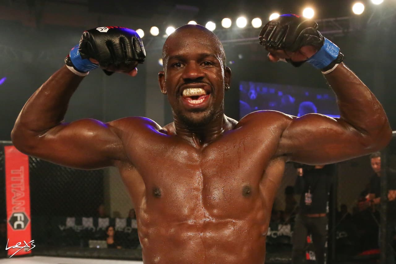 A sus 32 años ‘La pantera negra’ tiene un registro brillante de 5 victorias, y ninguna derrota en la categoría de peso medio.