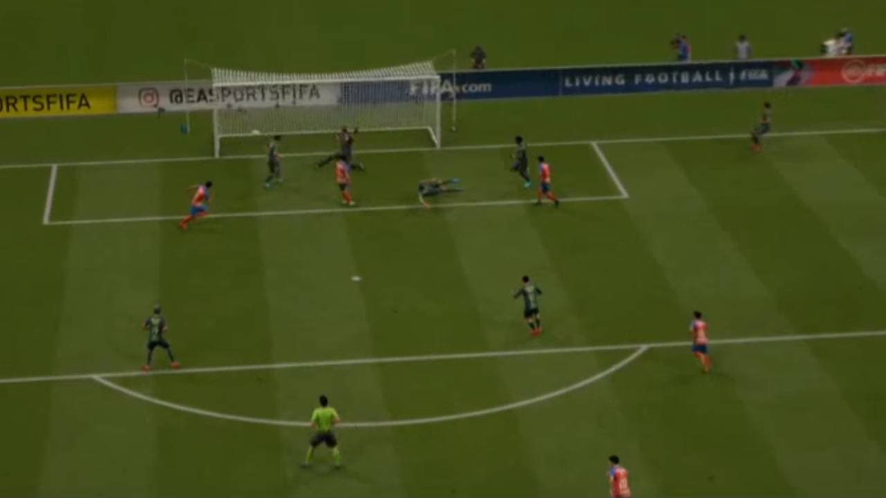 Fernando Beltrán tundió a Eduardo Aguirre 3-1 y las Chivas se encaminan a la eLiguilla.