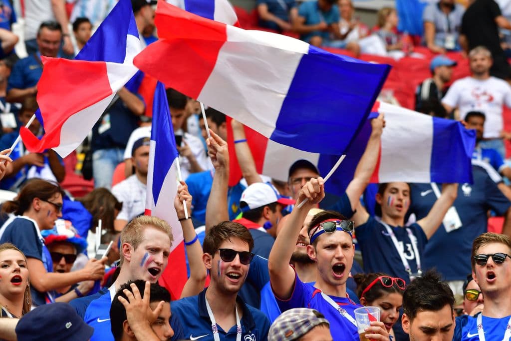 La alegría y el colorido se tomaron la fiesta de los hinchas de Francia y Argentina en medio del duelo entre ambos países por los octavos de final en el Mundial de Rusia 2018.