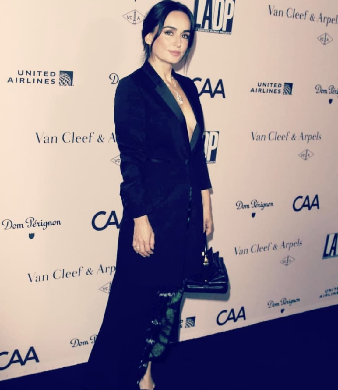 La compatriota de Ana, Eiza González también ha admitido que mantener la fama y el trabajo es muy difícil dentro del mundo de Hollywood.
<br>