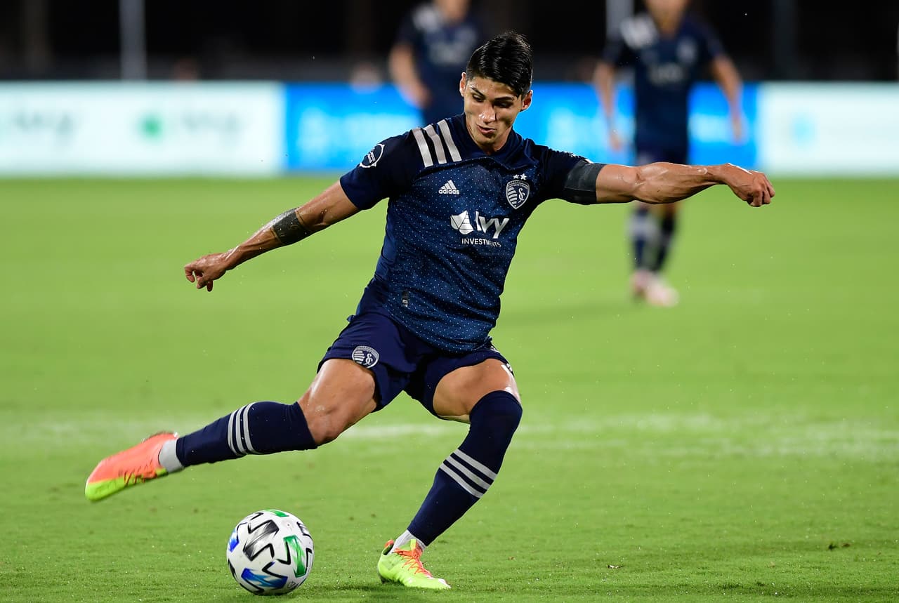 Alan Pulido se pierde tercer partido con KC por lesión