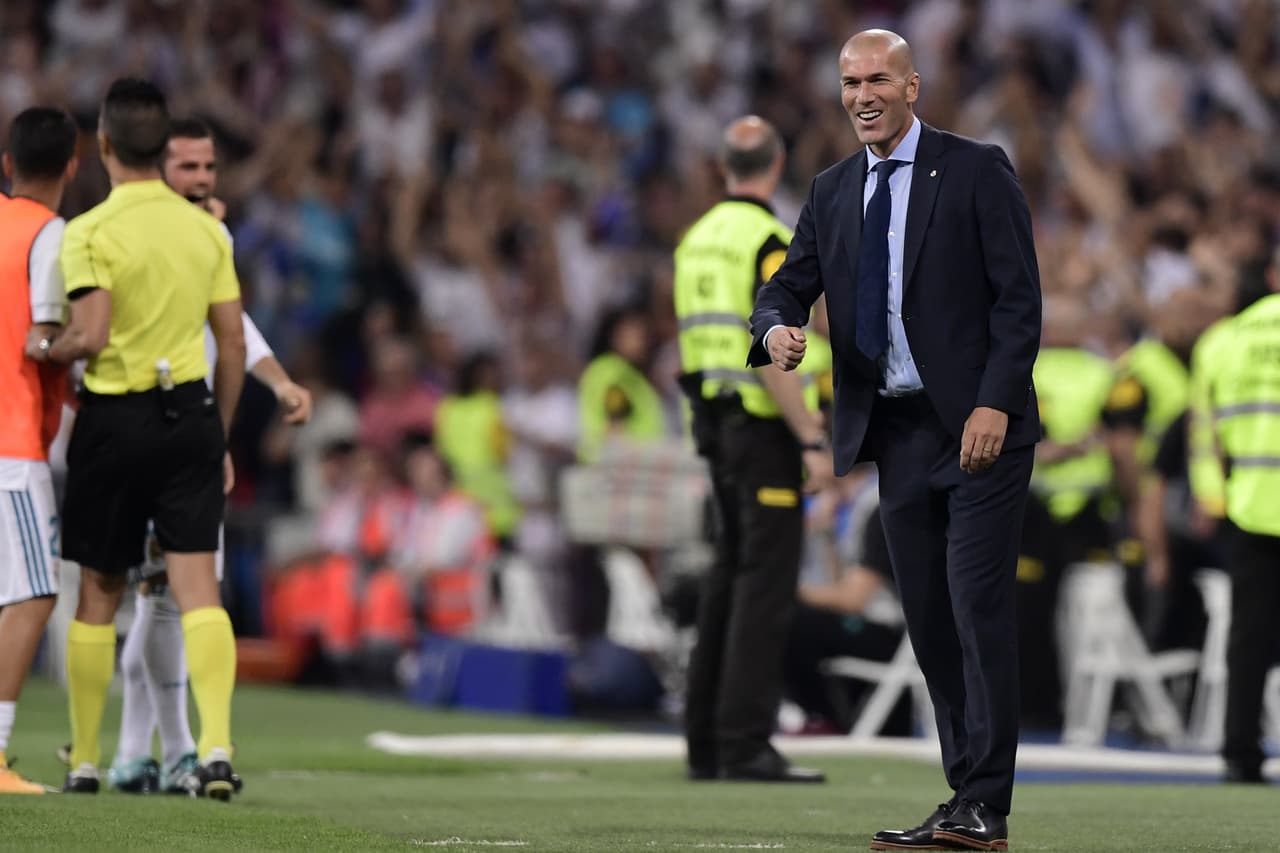 Zinedine Zidane mantiene la mentalidad positiva como cabeza del Real Madrid con dos títulos en el arranque de esta temporada.