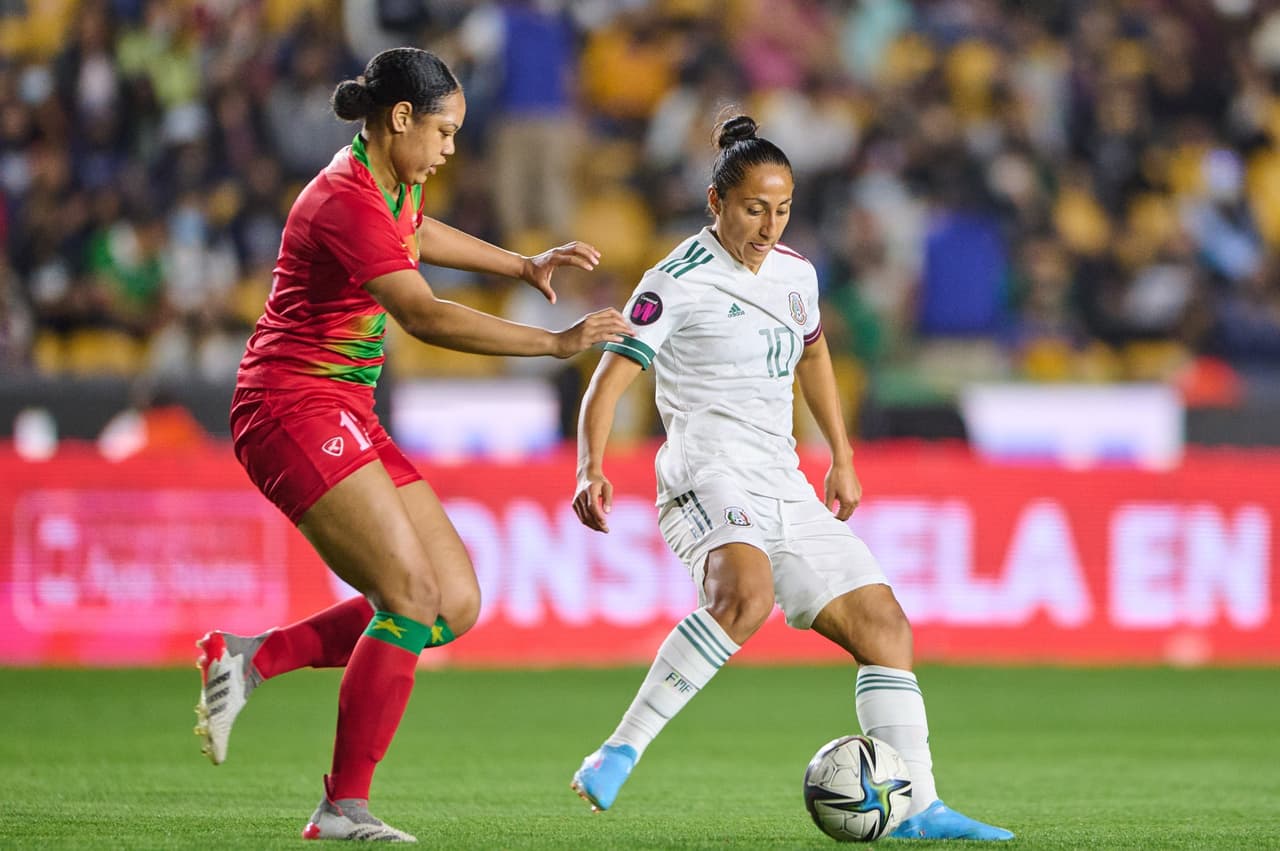 Arranca la jornada dos del premundial femenil y México arrolla 9-0 a la selección de Surinam.