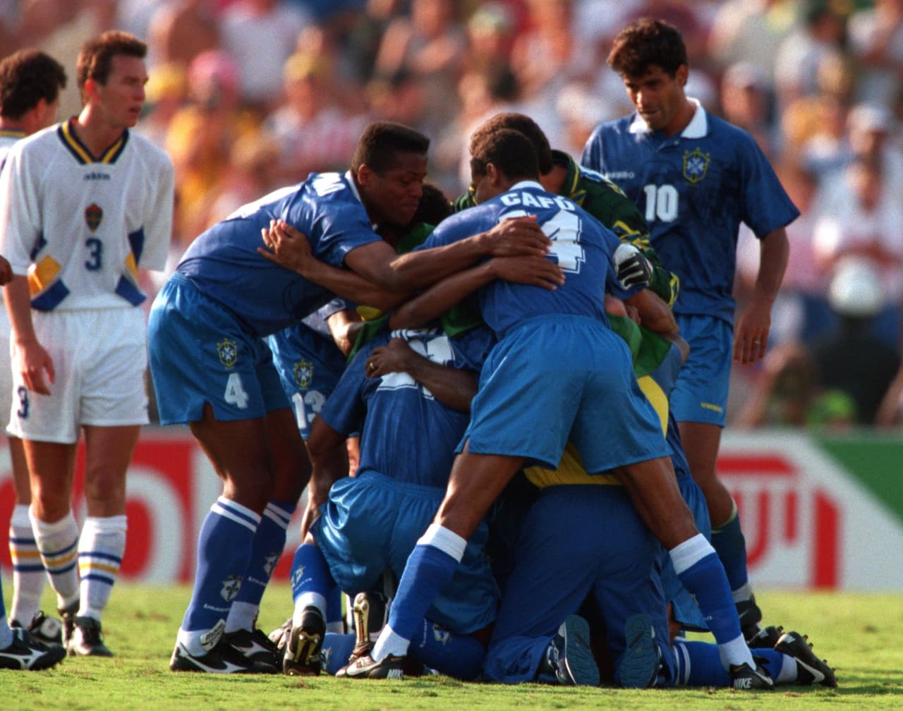 Un gol fue suficiente para que con 1-0 Brasil acabara con el sueño de Suecia por repetir la gesta de 1958 de llegar hasta la final.
