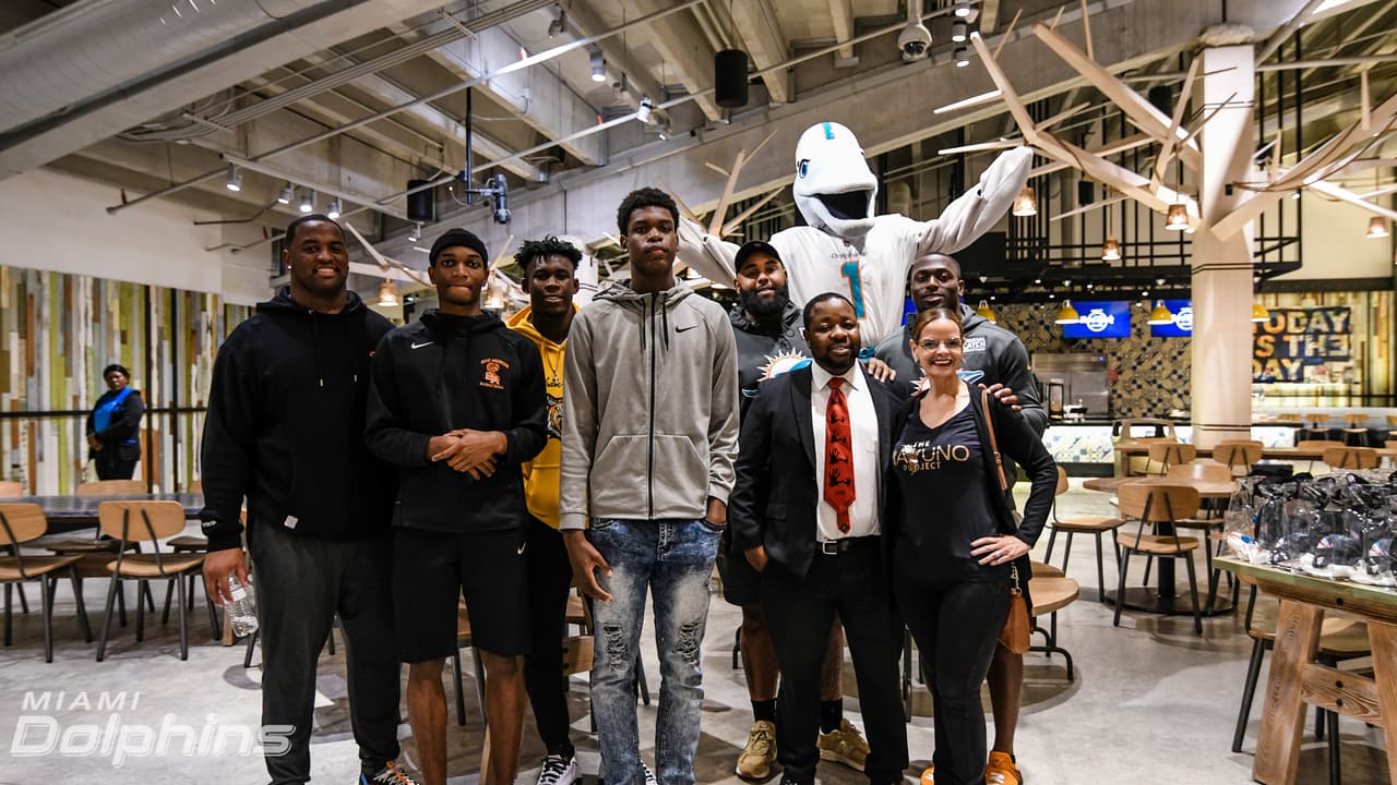 Este día se ha convertido en una de las fechas más especiales para la mayoría de familias estadounidenses, y el futbol americano es parte esencial de la conmemoración.