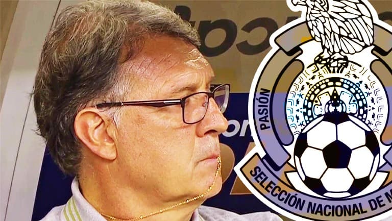 La cábala del Tata: el DT explicó el significado de la medalla que mordió en los penales