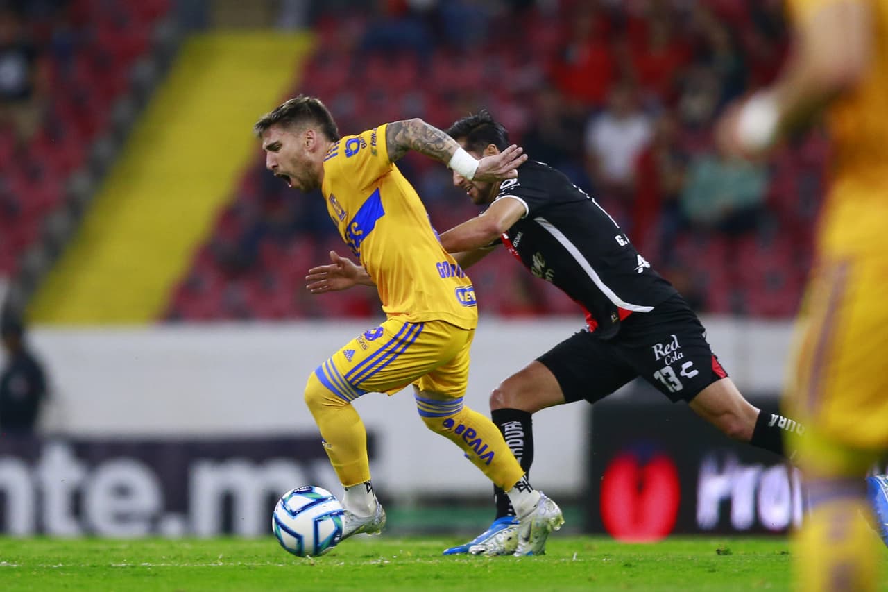 Tigres se llevó una apretada victoria ante Atlas en la Jornada 8 del Clausura 2023 con gol solitario de Nicolás Ibáñez al final del primer tiempo. Los rojinegros nunca se encontraron en el partido pese a que Sebastián Córdova falló un penal al 72. Con la victoria, Tigres llegó a 18 puntos para quedarse en la segunda posición mientras que Atlas suma 6 partidos sin ganar.