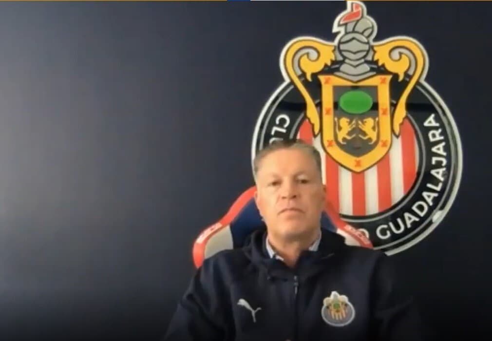 Ricardo Peláez da la cara ante los malos resultados de Chivas