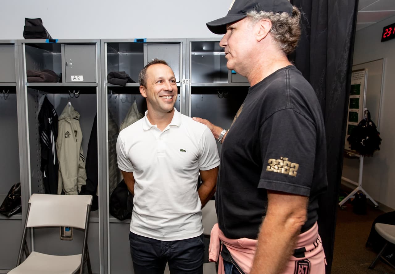 El entrenador Steve Cherundolo...