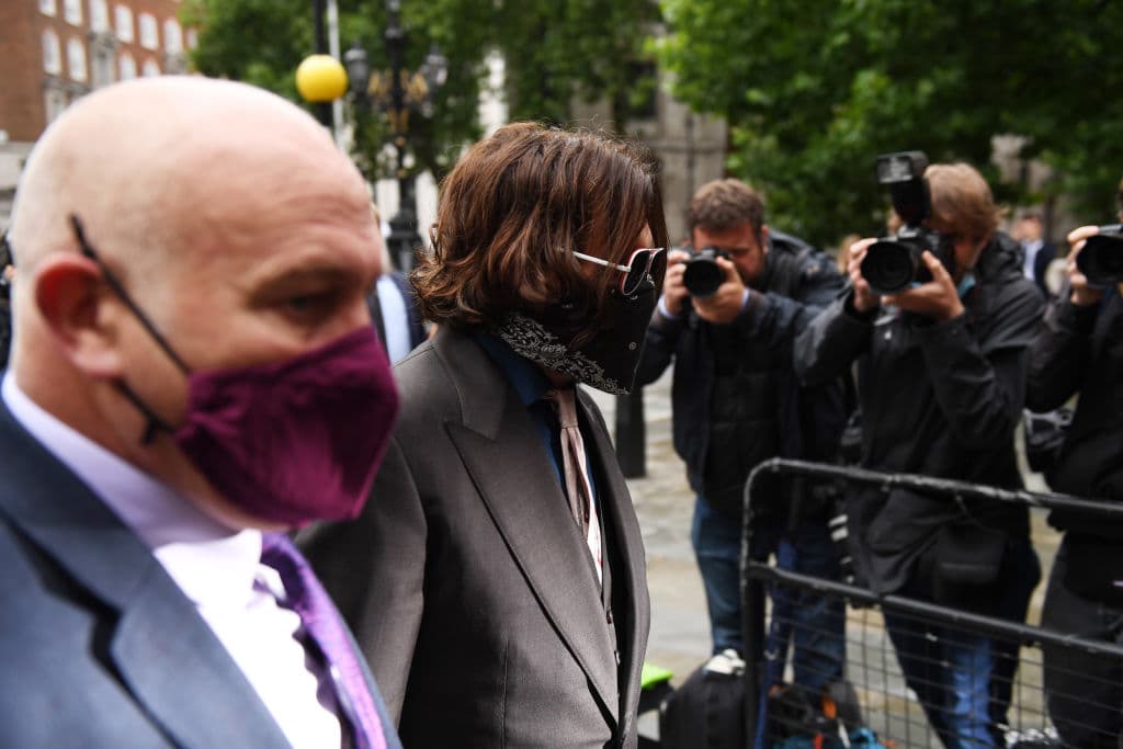 Recientemente Johnny Depp perdió demanda ante un medio británico por difamación de ‘maltratador de esposas’.