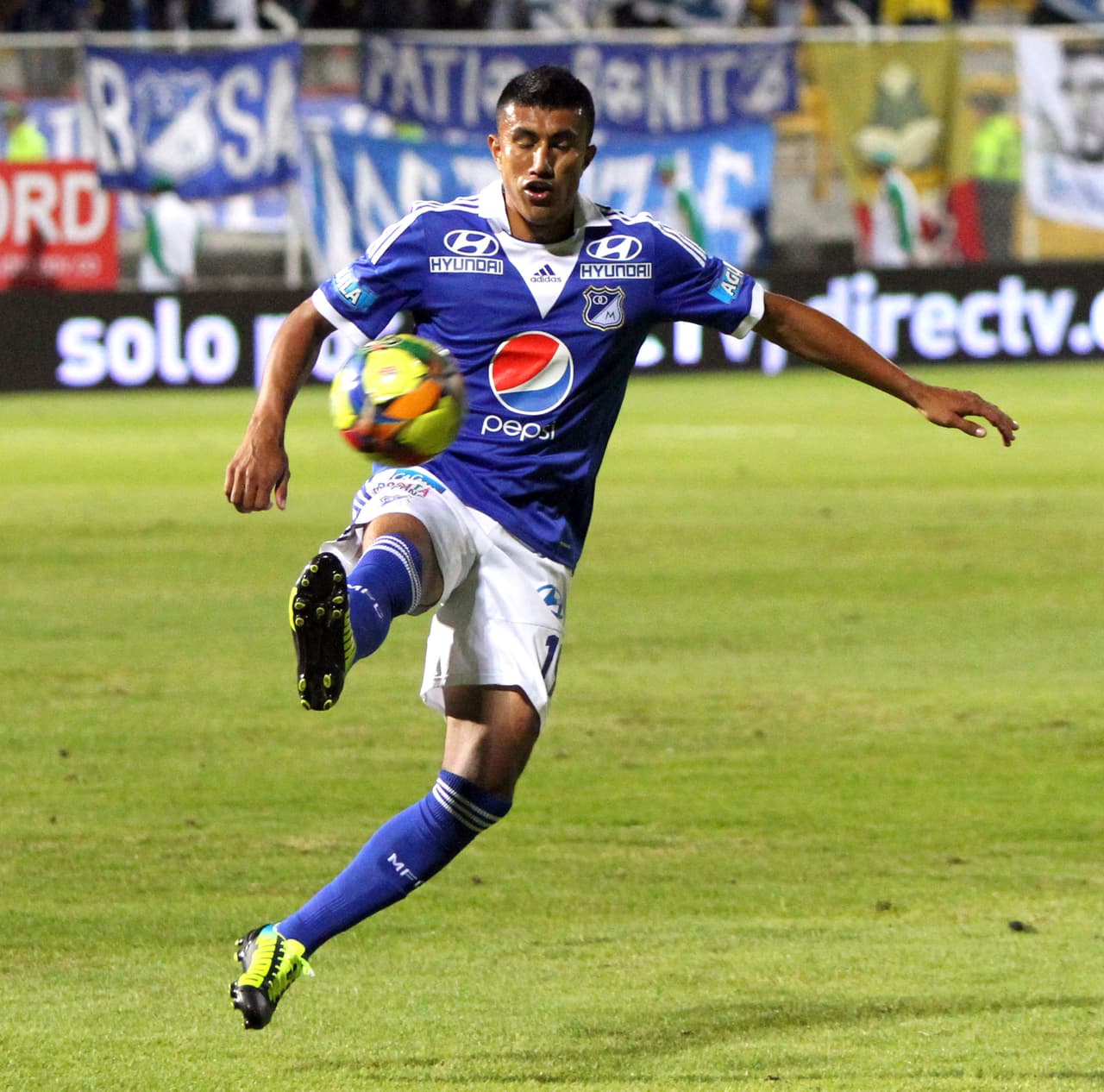 En el fútbol sudamericano, el colombiano Mario González fue objeto de admiración cuando en el 2013 fue diagnosticado con leucemia. Tuvo que pasar por un transplante de médula y dos años después regresó a los campos profesionales.