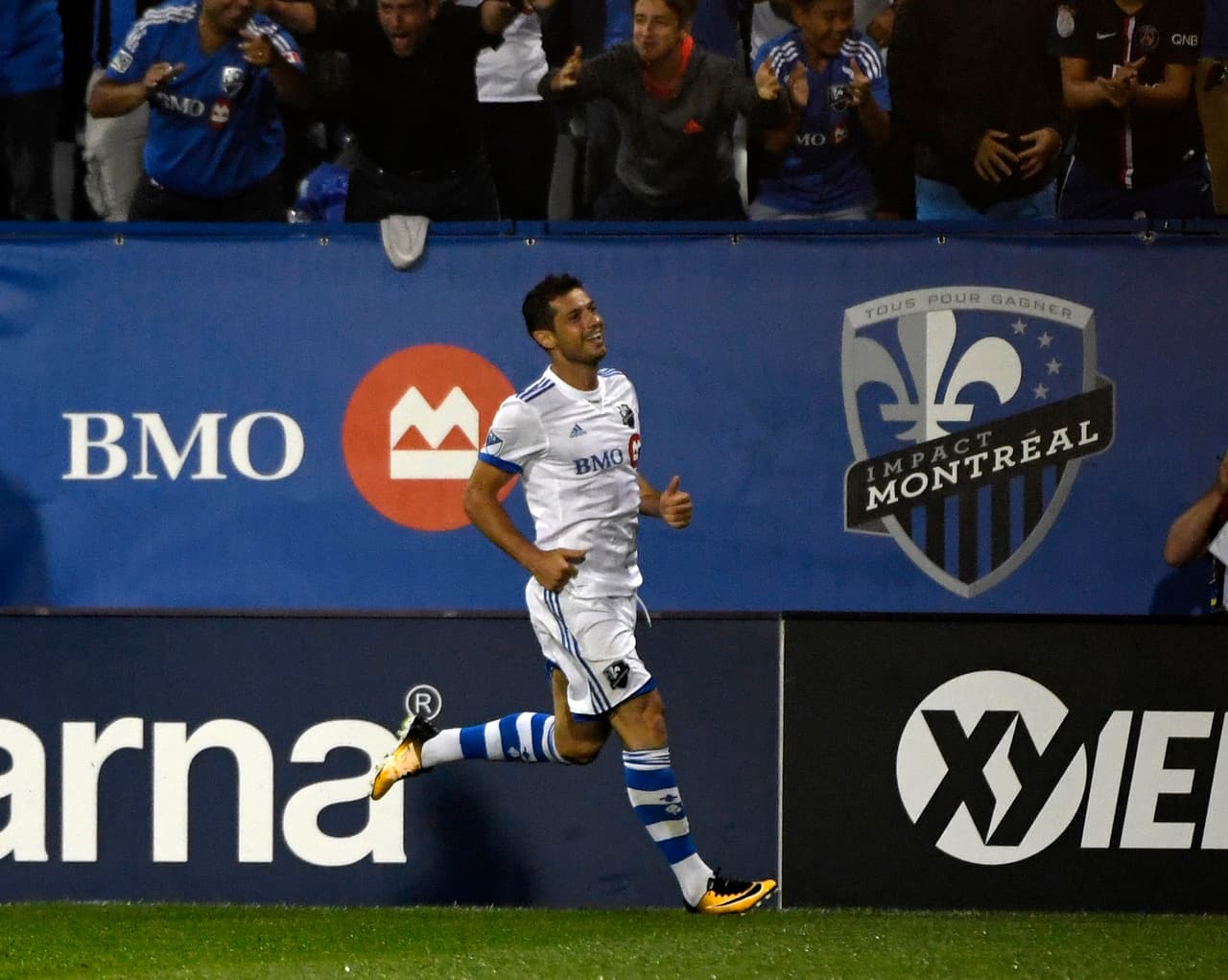 Montréal Impact nada contra corriente para quedarse con un puesto en los Playoffs. Pero en las últimas semanas muestra señales de poder competir en lo más alto con victorias como el 0-3 ante Philadelphia Union. El suizo Blerim Dzemaili se llevó los aplausos, con dos tantos de su autoría. (USA Today Images)