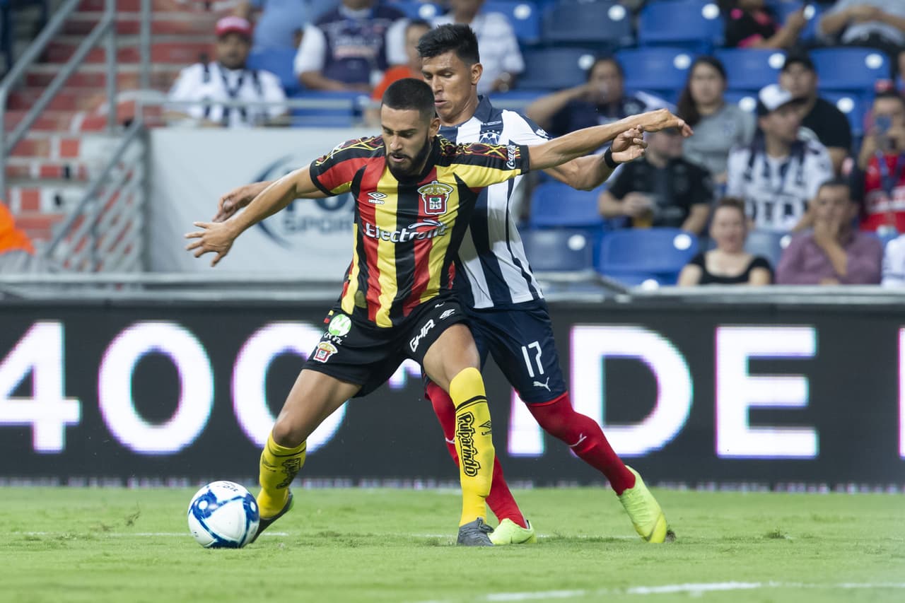 Jorge Padilla: Este defensor central de 26 años fue uno de los más destacados en su posición la temporada anterior con los Leones Negros. Hizo un gol y recuperó 66 balones.