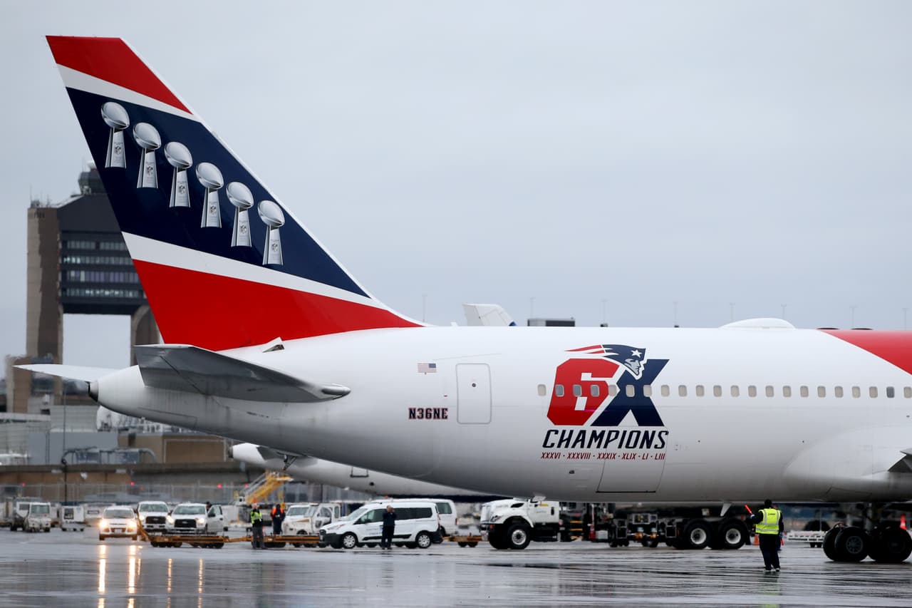 Hace un par de días, los Patriots, único equipo de la NFL con avión propio, apoyaron al gobierno de Estados Unidos, principalmente al estado de Boston con material de alta calidad proveniente de China.