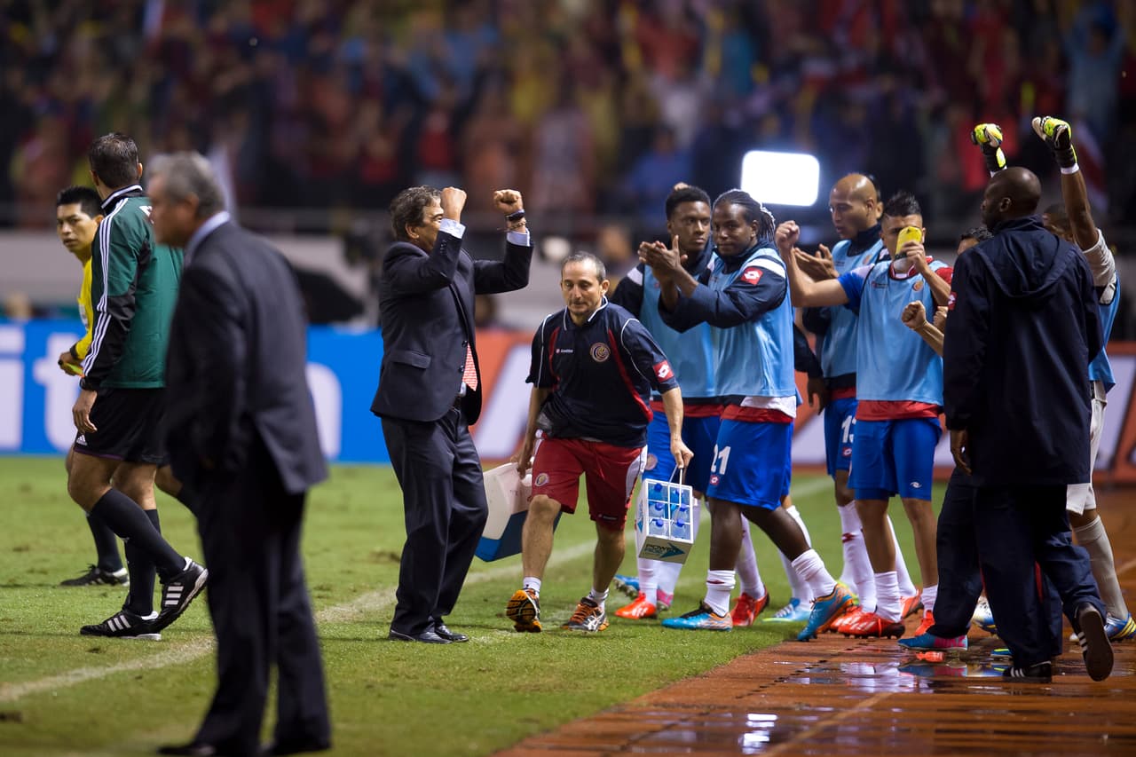 El equipo de Pinto comenzó arriba en el marcador y México igualó, pero ese empate no le bastó a los locales que fueron un equipo potente, dispuesto a eliminar al 'Tri'.