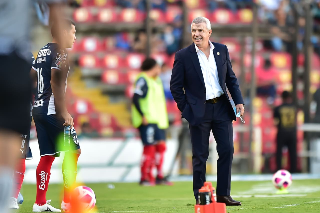 Aguirre reconoce crisis de Rayados: “La Liga se nos está agotando”