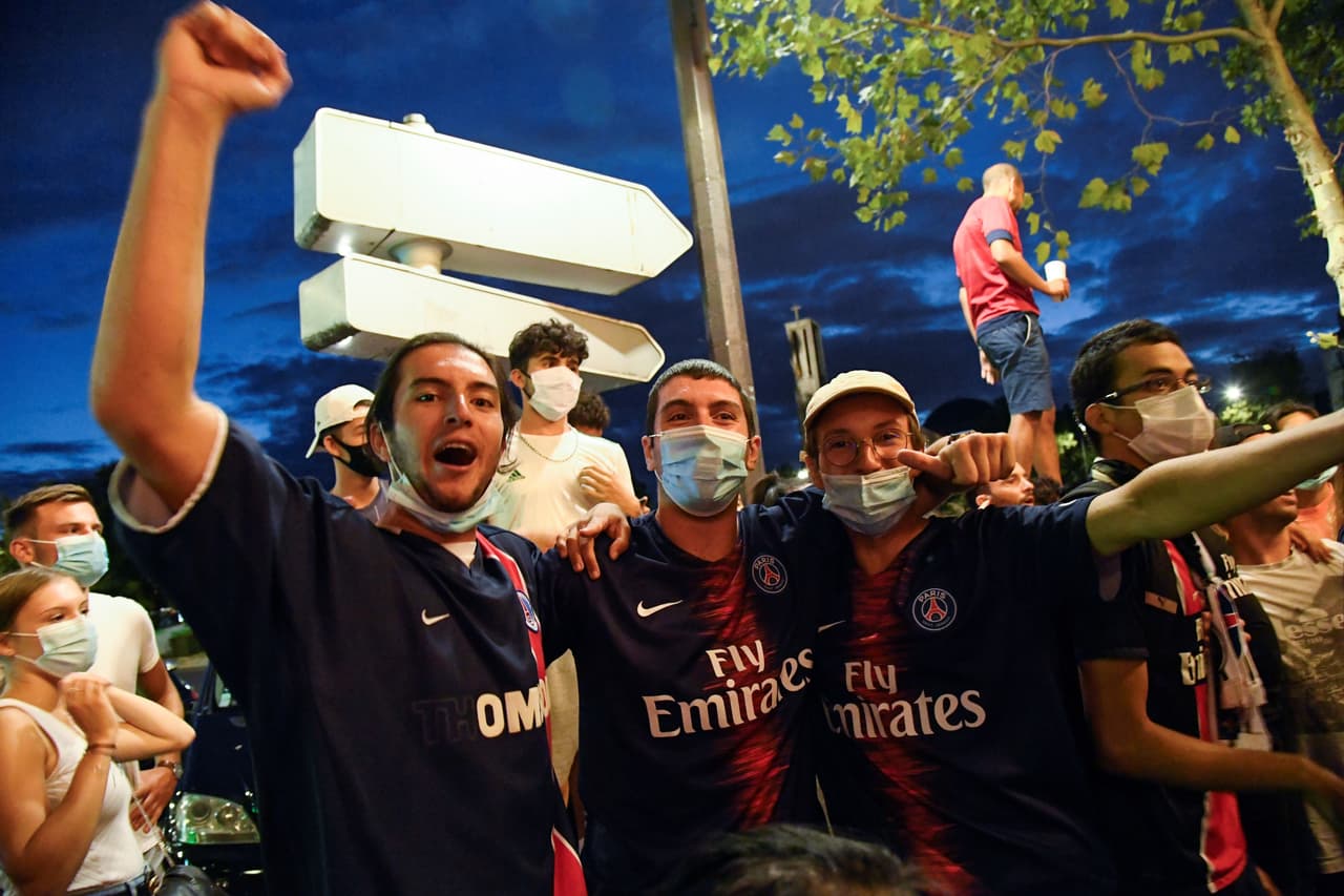 Invitan a fans del PSG a no usar su camiseta en Marsella