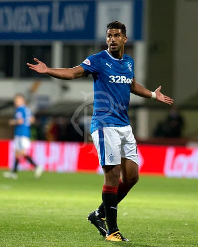(Premiership) - Partick Thistle 2-2 Rangers: los mexicanos Carlos Peña y Eduardo Herrera no fueron titulares en este partido. Sin embargo, Pedro Caixinha les dio minutos en la segunda parte. Lalo ingresó al minuto 56 y Gullit lo hizo en el 63'.