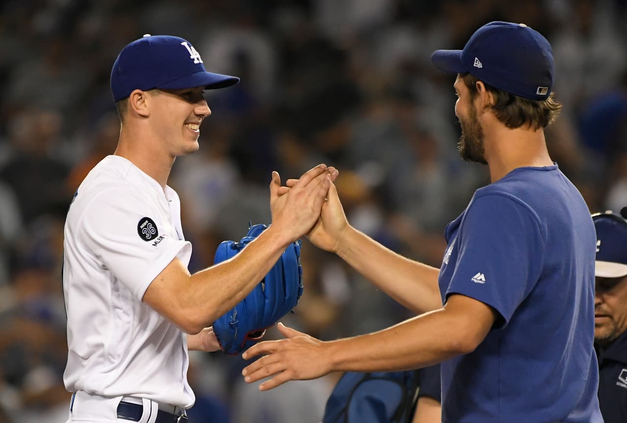 De las tres opciones que tenía Dave Roberts, Walker Buhler, Clayton Kershaw y Ryu, el manager optó por el primero para abrir la Serie Divisional.