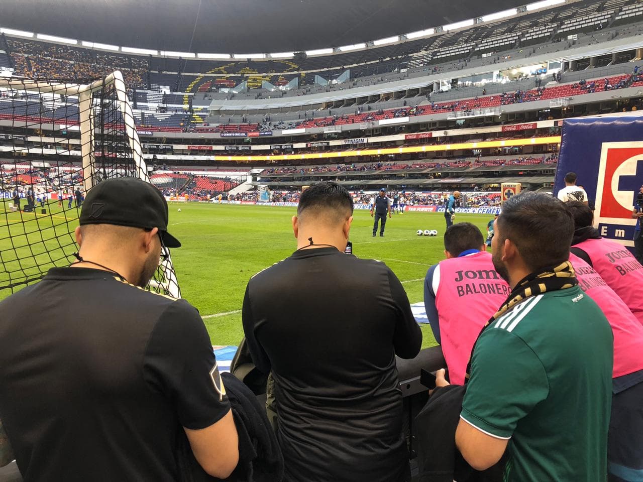 Afición extranjera, apoyo para futbolista de Cruz Azul y más, todos los ingredientes encienden el juego enter cementeros y norteños.