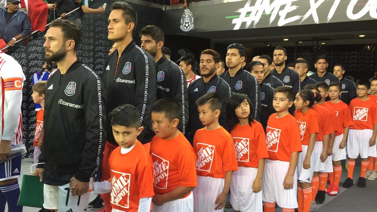 Miguel Layún comandó al Tri como capitán ante Paraguay