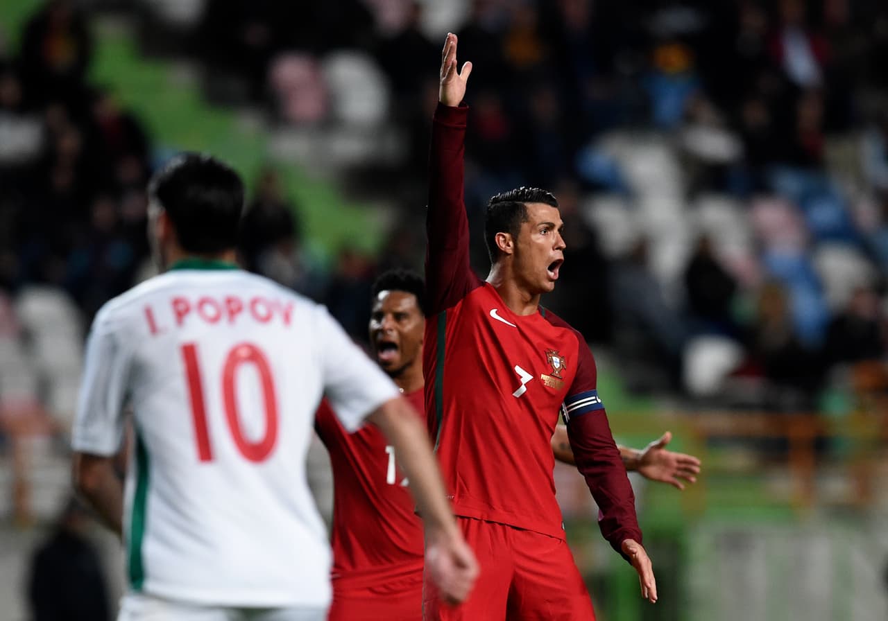 Cristiano reclama el resultado ante Bulgaria