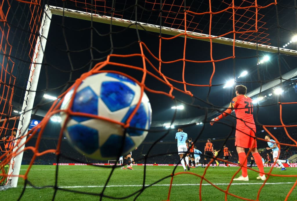 Y como el equipo ucraniano no se había recuperado tras el primer gol, seguía mareado y contra las cuerdas, el City les endilgó el segundo. A los 35 minutos vino el 2-0.