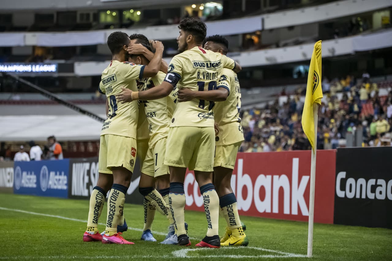 Suárez, Martin y Valdéz aniquilaron al equipo de la MLS.