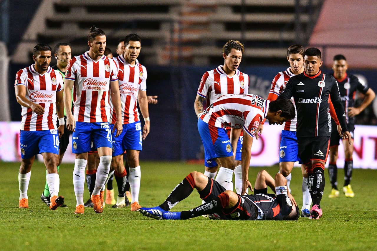 Jugadores de Chivas hablan claro tras derrota y respaldan a Vucetich