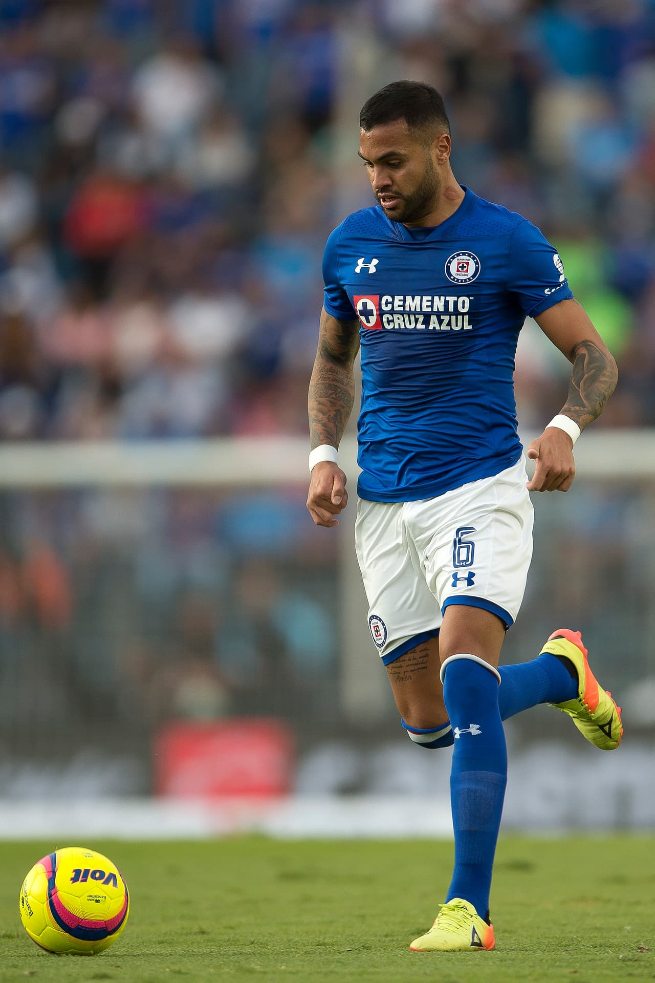 <b>Rumor / </b>Hay versiones que indican que Pachuca tendría entre sus plantes la contratación del argentino Julián Velásquez, de Cruz Azul.