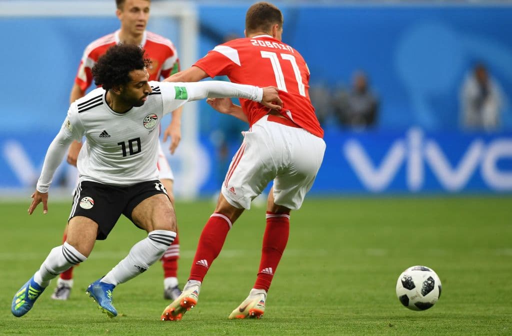 No fue sino hasta los minutos finales que el astro Mohamed Salah empezó a entrar en contacto con el esférico y comenzó a inquietar a la zaga rusa.