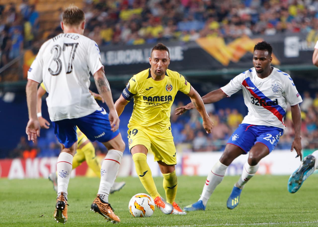 Por el lado del Villarreal, Santi Cazorla volvía a la escena europea después de casi retirarse por varias cirugías en uno de sus tobillos. Regresó del Arsenal a su casa y se le vio muy bien.