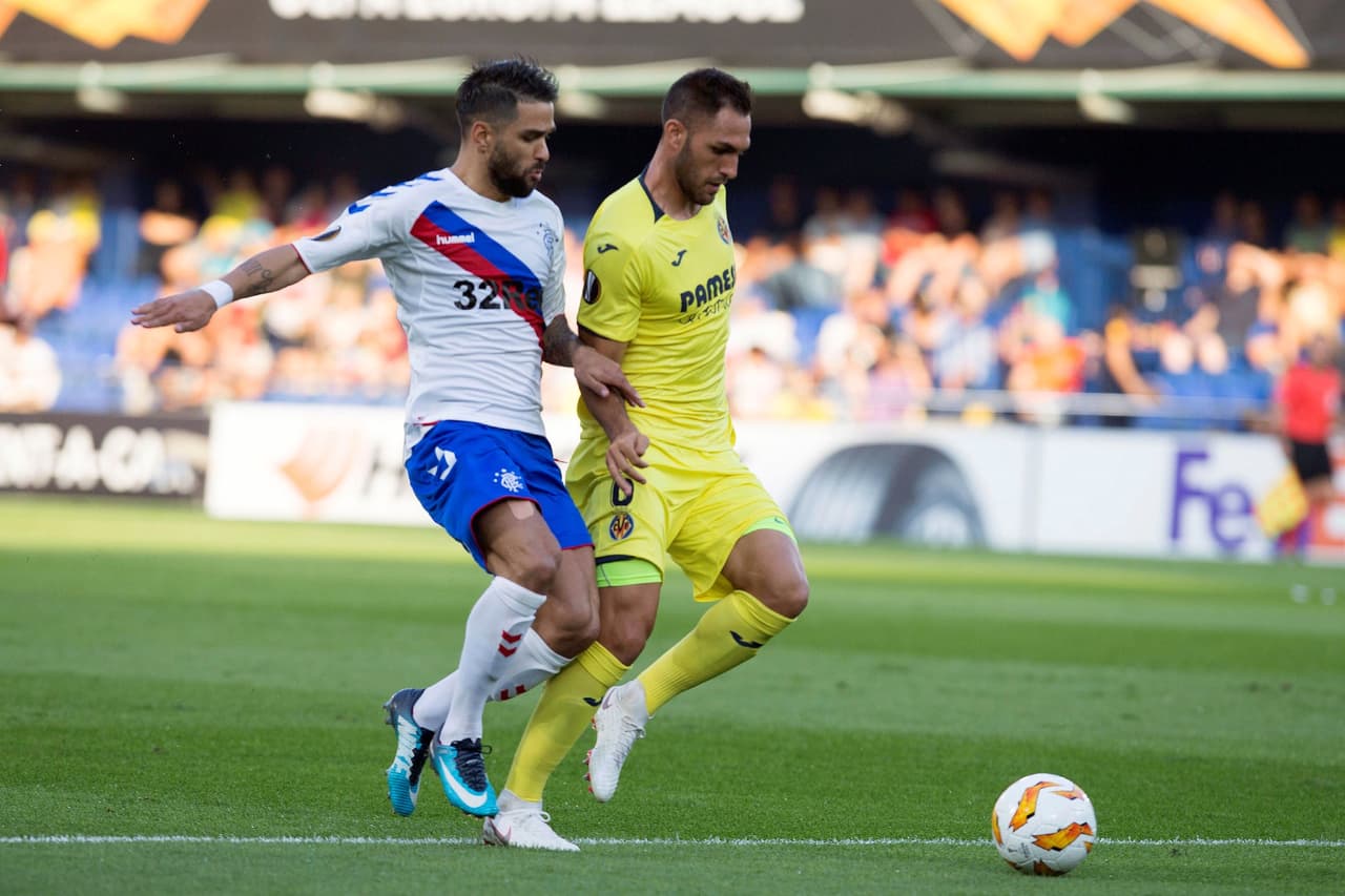 El Estadio de la Cerámica contó con miles de espectadores que esperaban una buena tarde de fútbol entre el Villarreal y el Rangers.