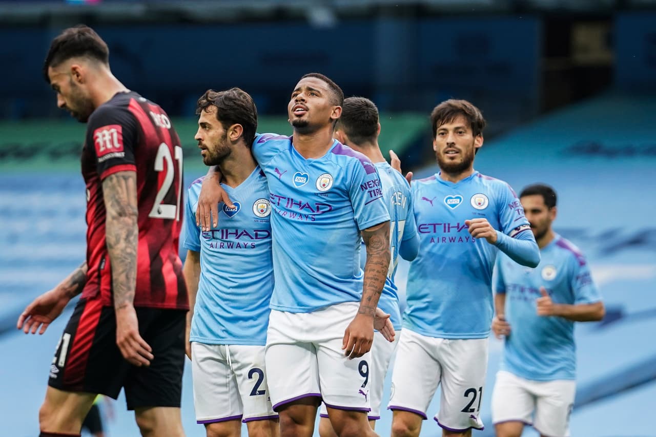 Con goles de David Silva y Gabriel Jesus, el Manchester City camina a la victoria en casa y mete en aprietos de descenso al Bournemouth.