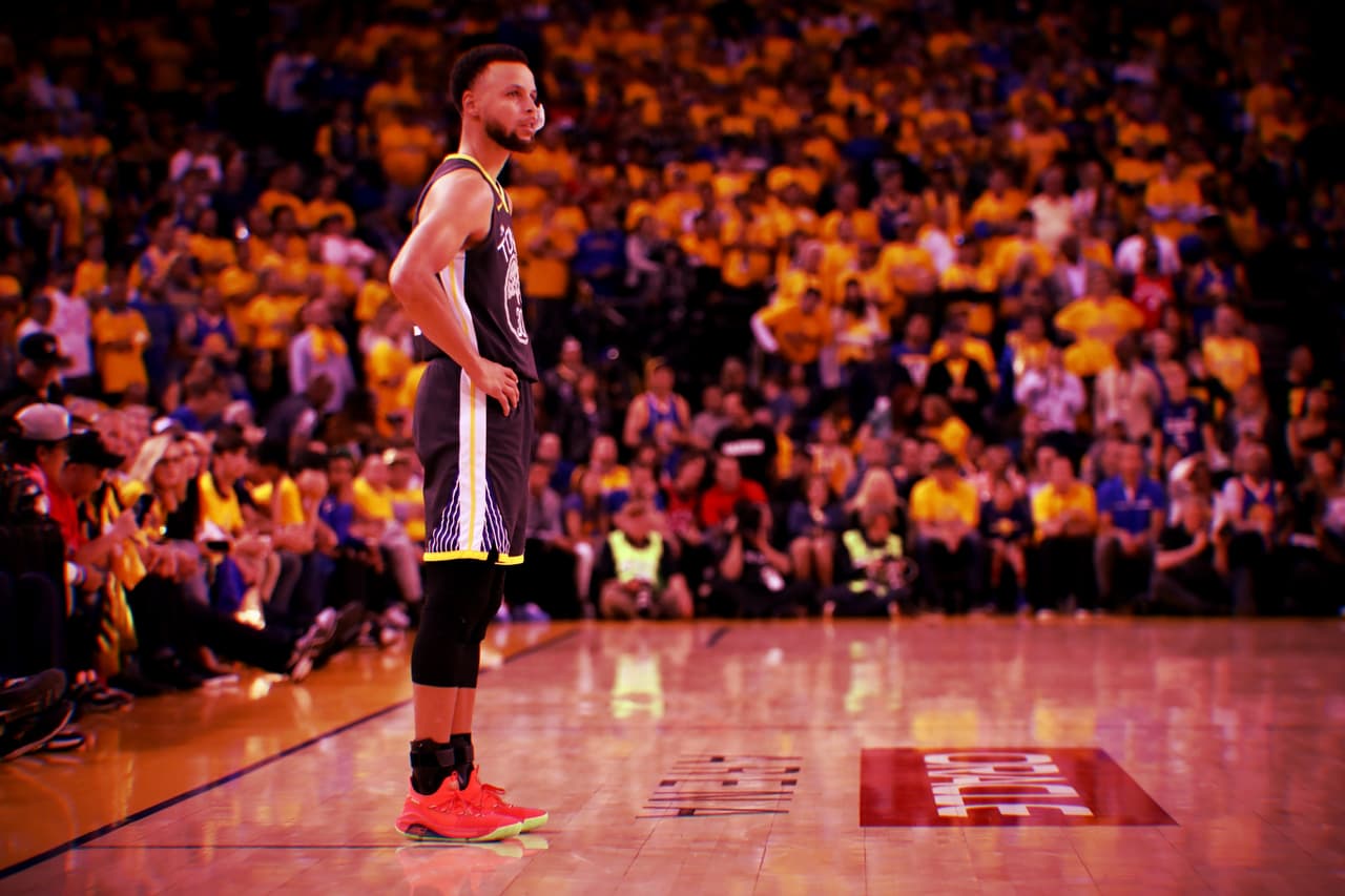 Stephen Curry asimila el cambio con Warriors y extrañará a Kevin Durant