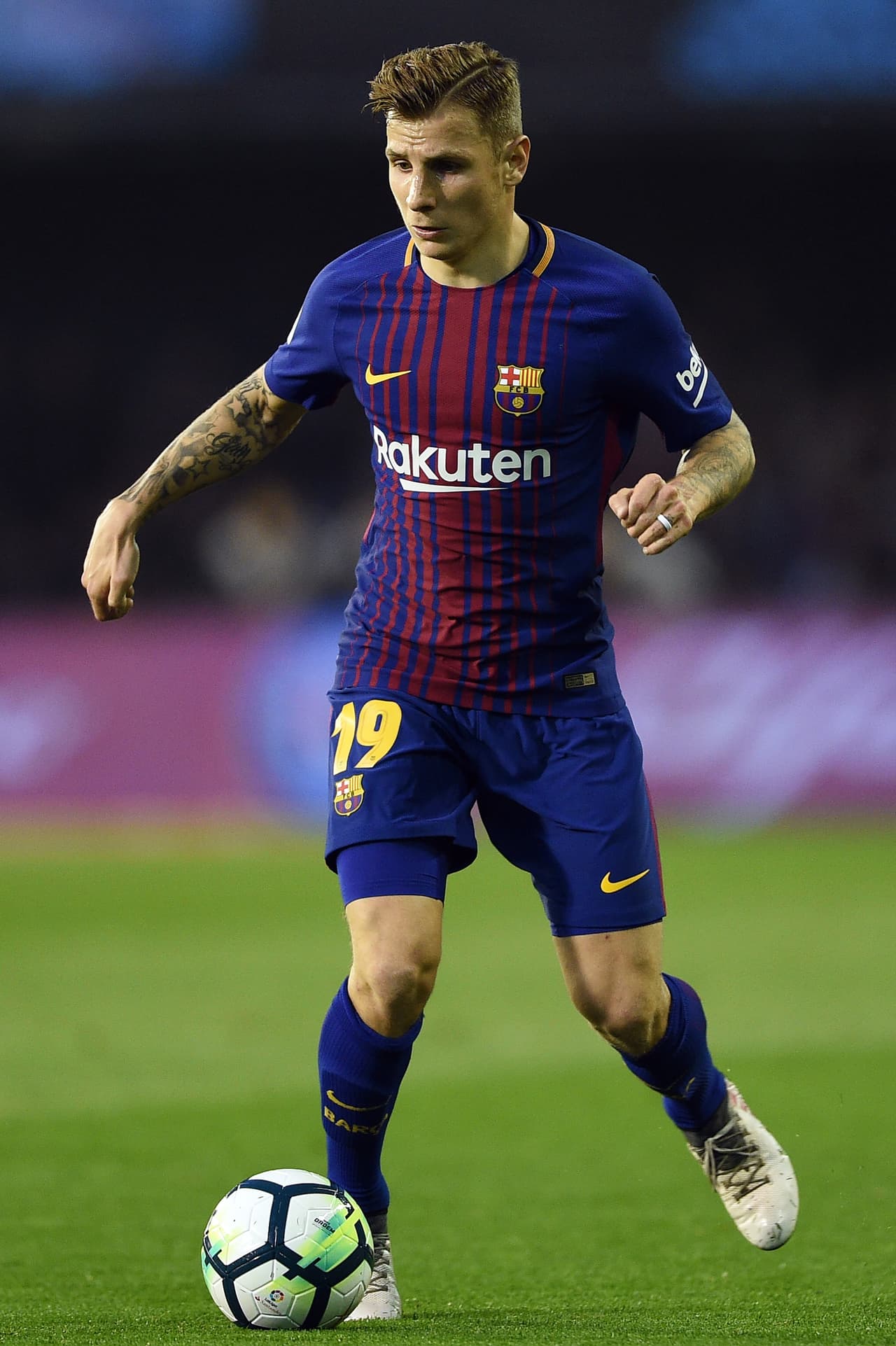 Latera: Lucas Digne (F.C. Barcelona)