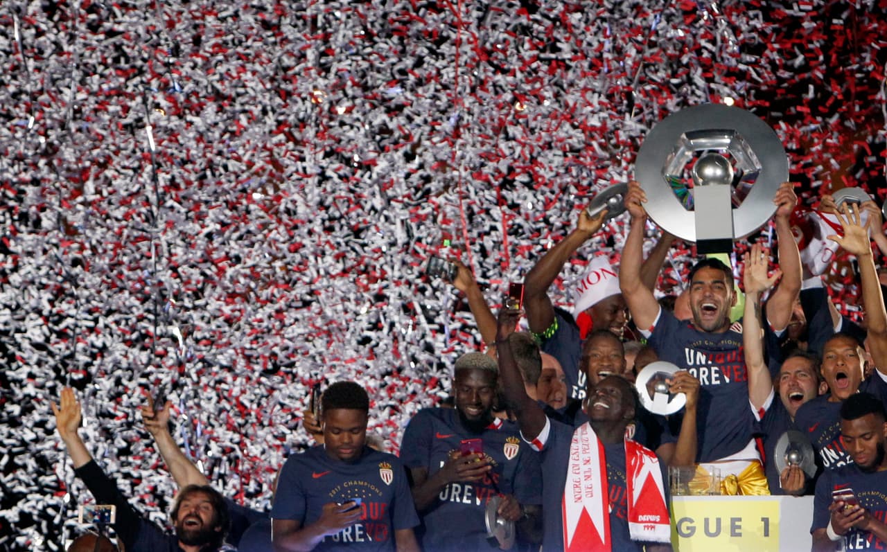 En medio de los rumores por la salida de Mbappe, Mónaco llega con la ilusión de repetir la memorable campaña de la pasada Champions. El colombiano Radamel Falcao es su gran líder.