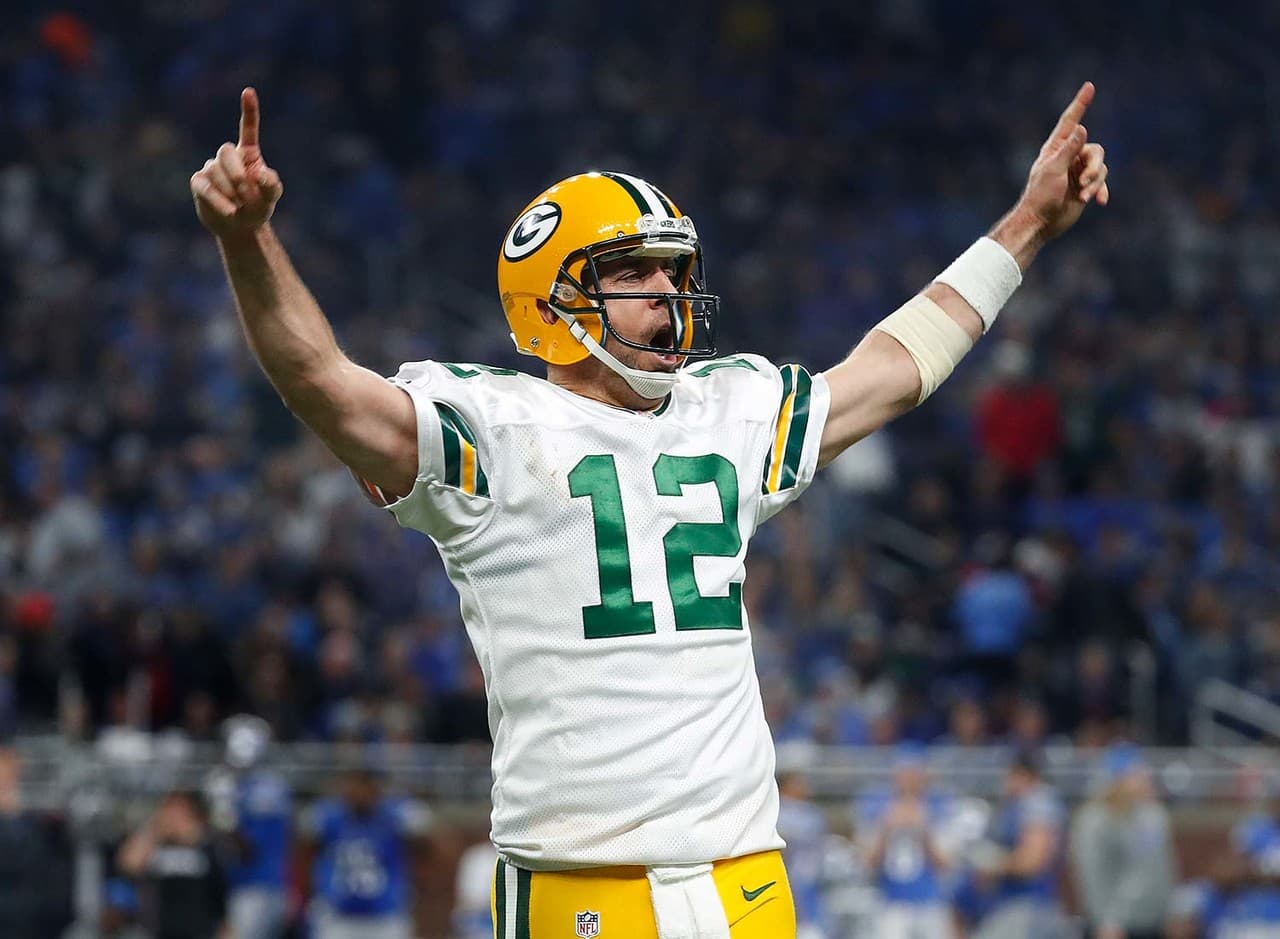 <b>7) Aaron Rodgers, <i>Green Bay Packers</i> - $22,000,000</b>