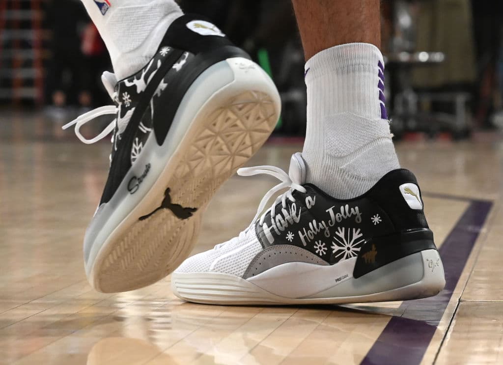 Tras el cambio de reglas de la liga, los basquetbolistas están al último grito de la moda en cuanto a calzado se refiere.