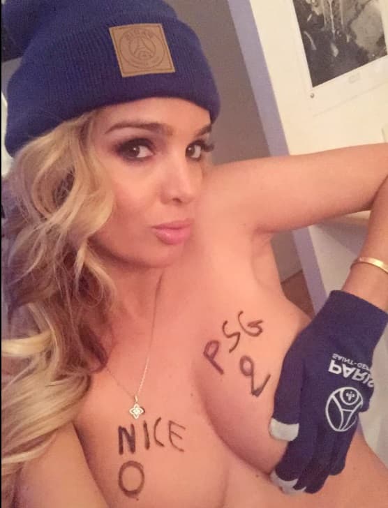 La espectacular francesa es una ferviente aficionada al fútbol y desea que la selección de su país se consagre en la Eurocopa.