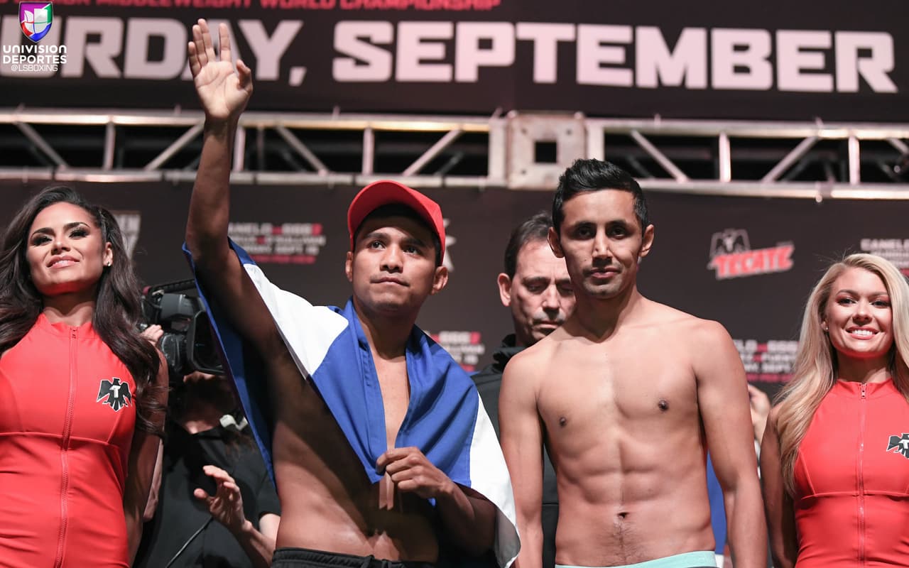 Román 'Chocolatito' González y Moisés 'Moy' Fuentes inauguraron la "romana" en la T-Mobile Arena de Las Vegas. El nicaragüense pesó 114.8 libras, y su rival mexicano 116.